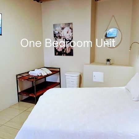 Apartmán Bateleur Self Catering Cc Windhoek Exteriér fotografie