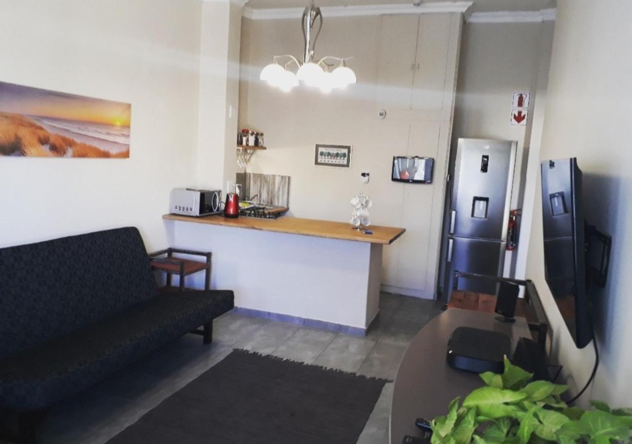 Apartmán Bateleur Self Catering Cc Windhoek Exteriér fotografie
